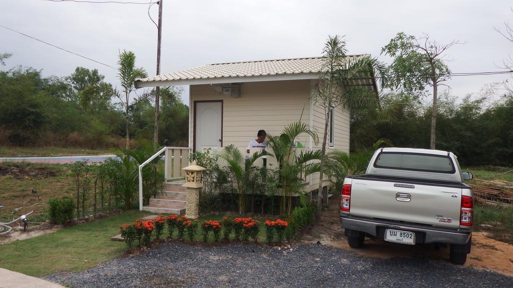 Chalet Nonplern Garden Khaoyai Noen Hom