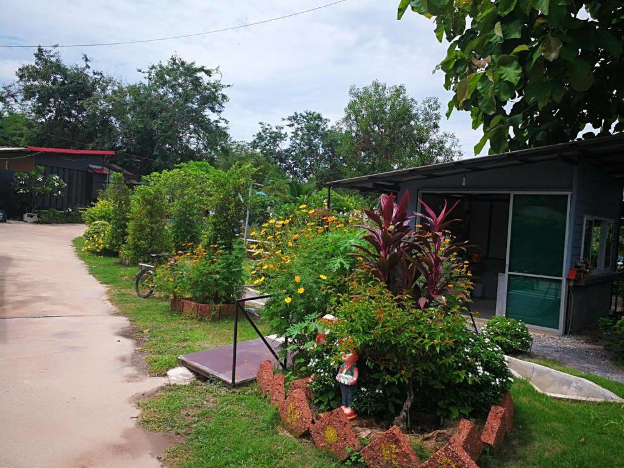 Chalet Nonplern Garden Khaoyai